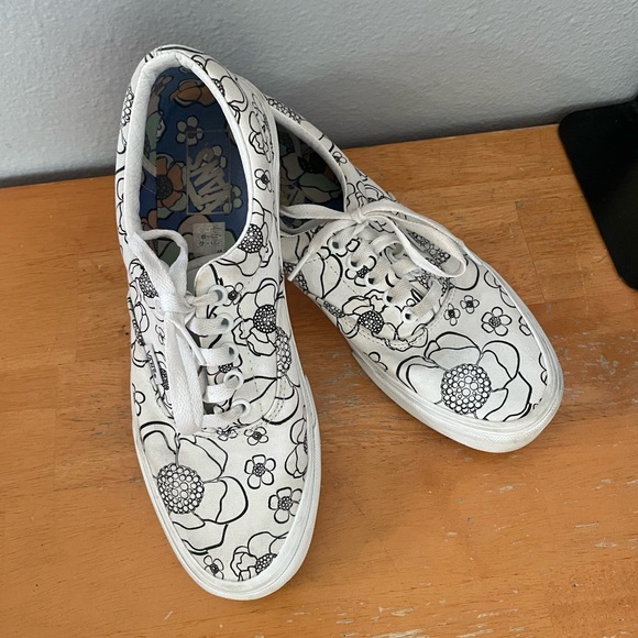 Vans Black and White Floral Sneakers - Picture 3 of 4